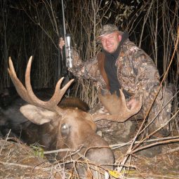canada moose hunting outfitters