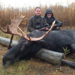 canada moose hunting outfitters